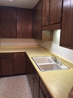 Foto del edificio - 1690 Western Ave