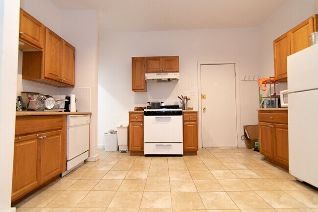*Pictures are representative samples of the advertised unit. In some cases, the actual units you tou - 108 Brighton Ave