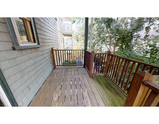 Building Photo - 267 Allston St