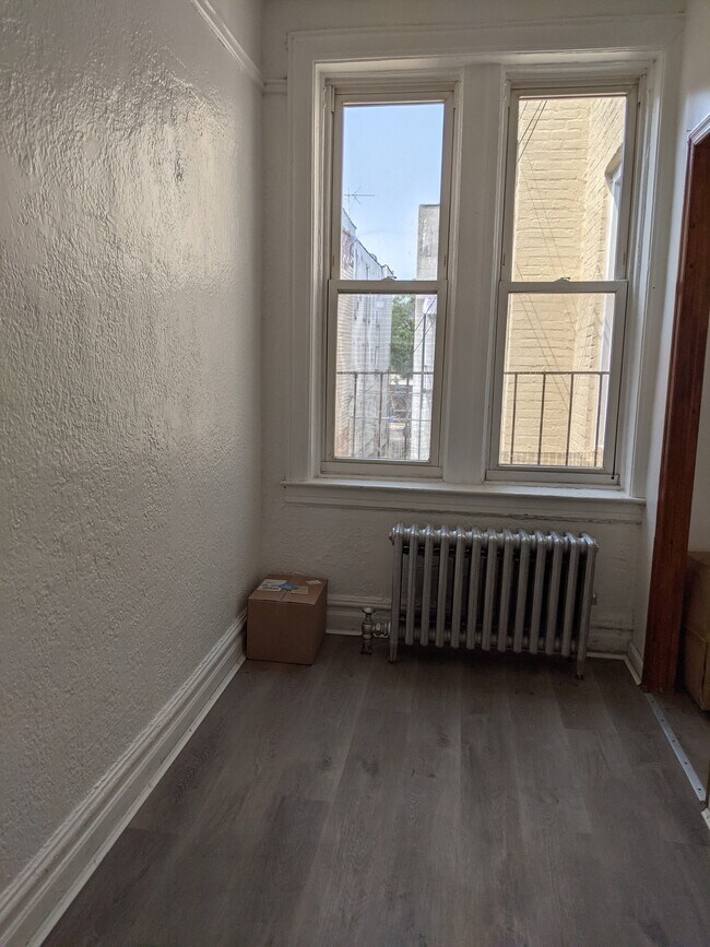 Foto del edificio - 2130 E 15th St