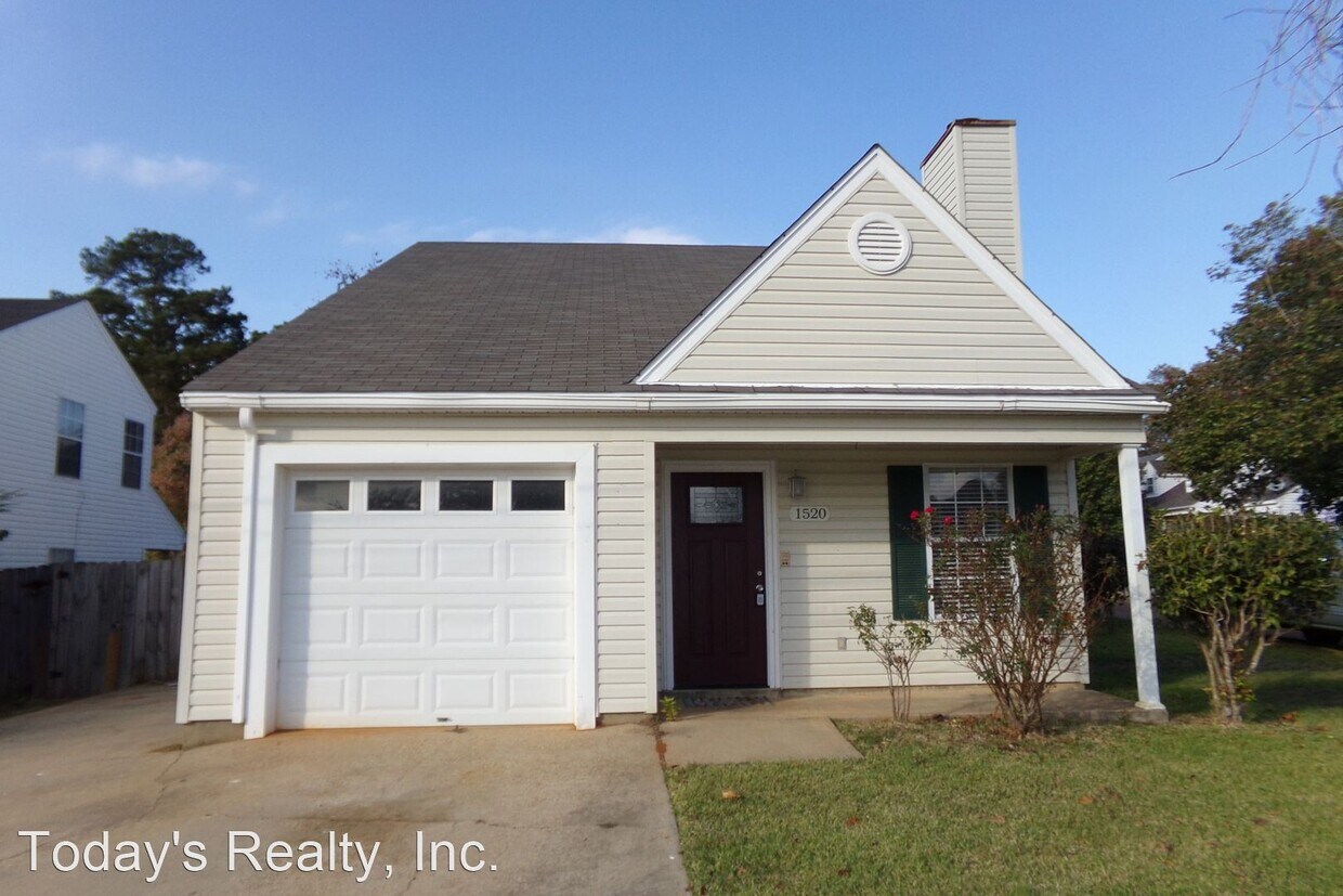Primary Photo - 3 br, 2 bath House - 1520 W. Kentucky Street