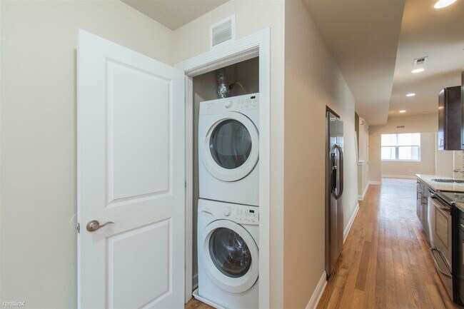 Building Photo - 4 br, 2 bath Duplex - 1927 N GRATZ ST Unit B