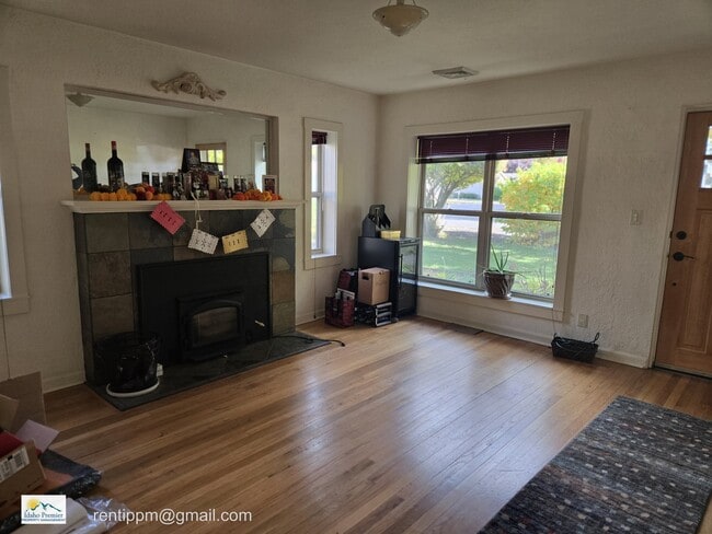 Building Photo - 1919 N 31st St