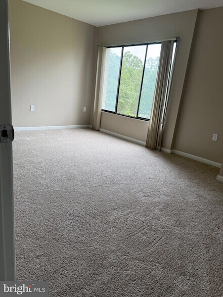 Foto del edificio - 15607 Dorset Rd