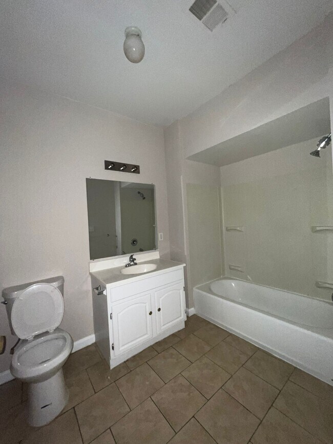 Foto del edificio - 488 Communipaw Ave