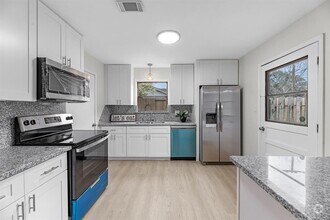 Building Photo - 7150 Carvel Ln