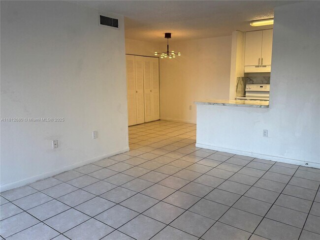 Foto del edificio - 15600 SW 80th St