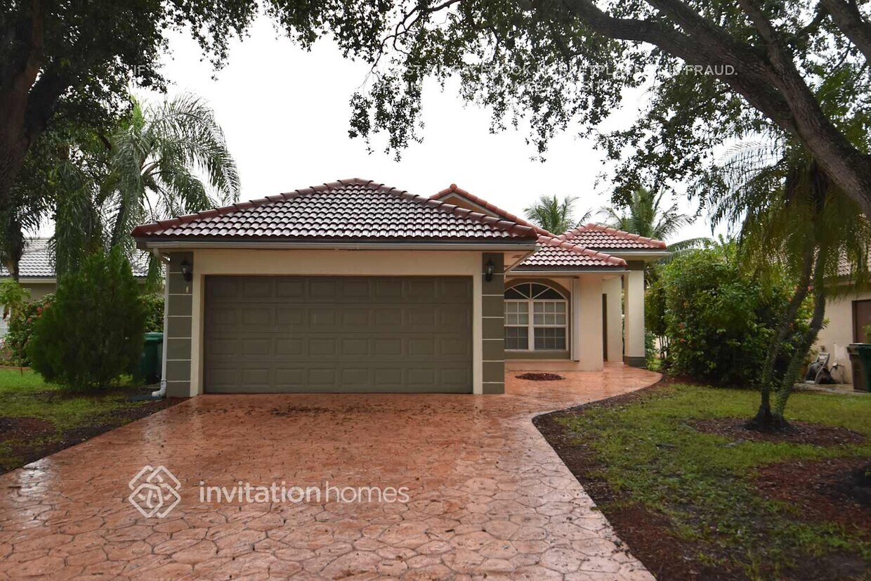 Foto principal - 12615 SW 7th Pl
