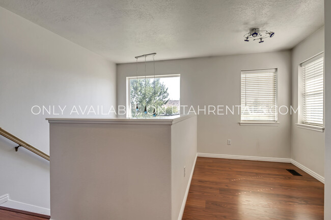 Building Photo - 7286 Brittany Park Ave