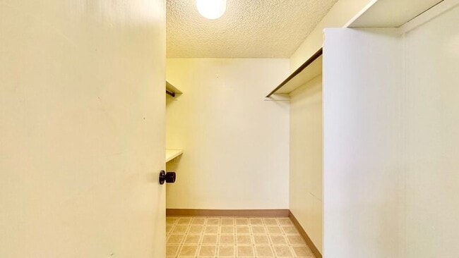 Building Photo - 1600 Ala Moana Blvd