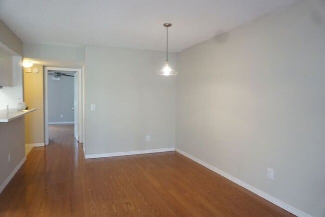 Building Photo - 2/2 Townhome close to NAS Jax. No Additional Fees
