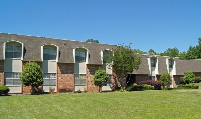 Building Photo - Riverhills Apartments