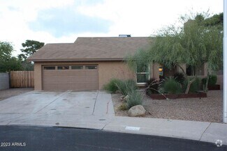 Building Photo - 1761 S Henkel Cir