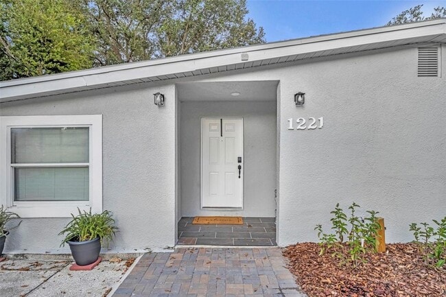 Photo - 1221 Elinore Dr House