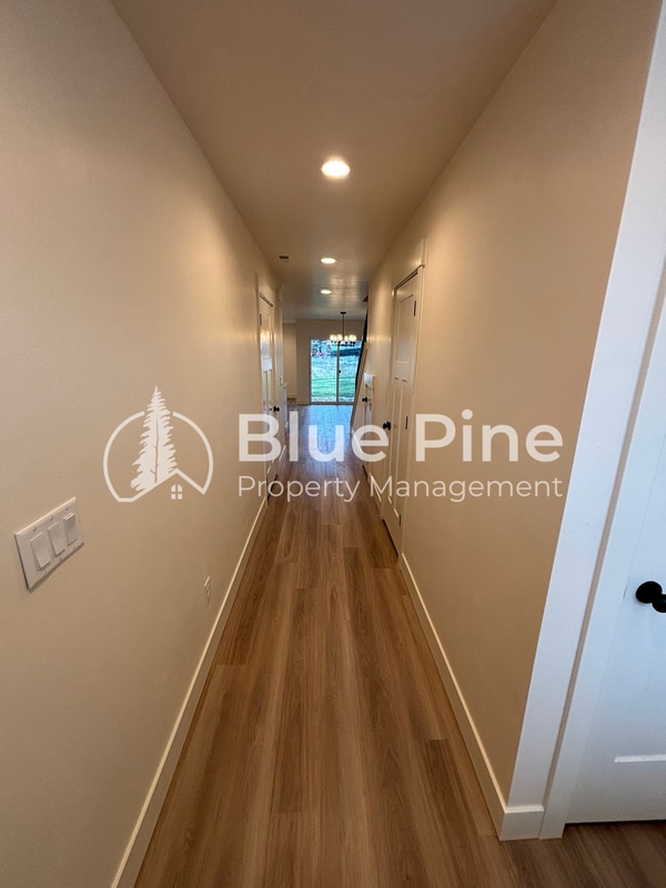 Foto del edificio - 2384 Caliber Pl