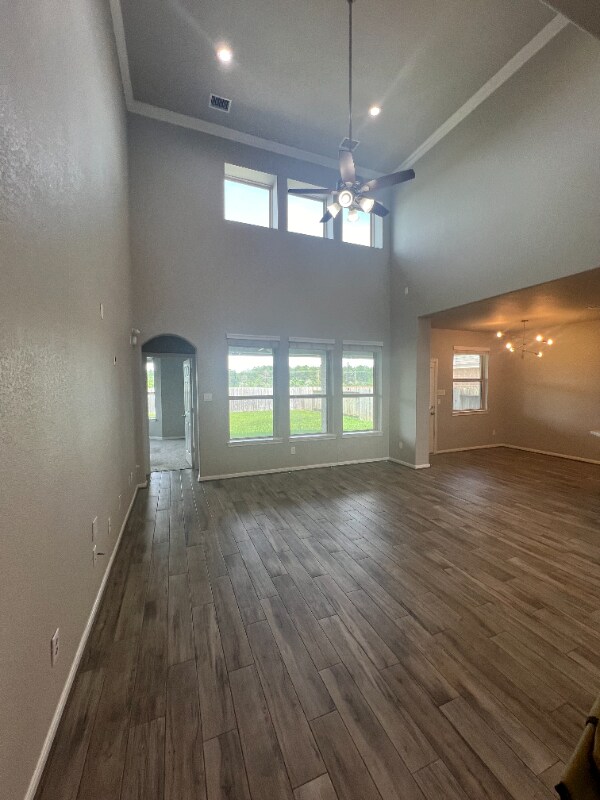 Building Photo - 2107 Llerena Ln
