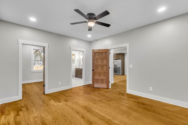 Building Photo - 1323 Seiler Ave