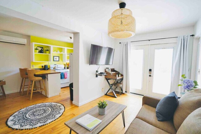 Foto del edificio - 3270 Cedar St