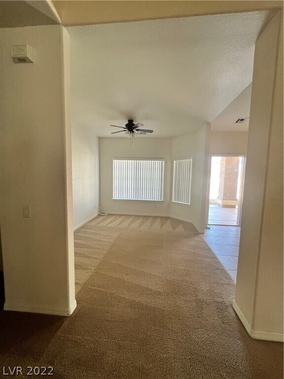 Foto del edificio - 691 W Painted Trails Rd