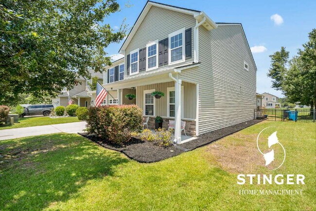 Building Photo - 44 Saluda Way
