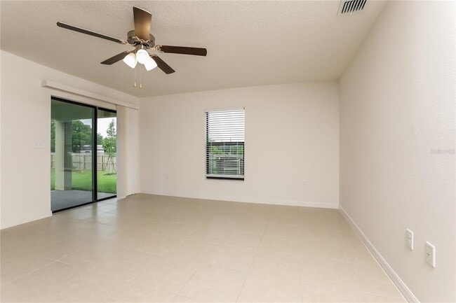 Foto del edificio - 35665 Rose Moss Ave