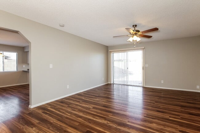 Building Photo - 7102 W Palo Verde Ave