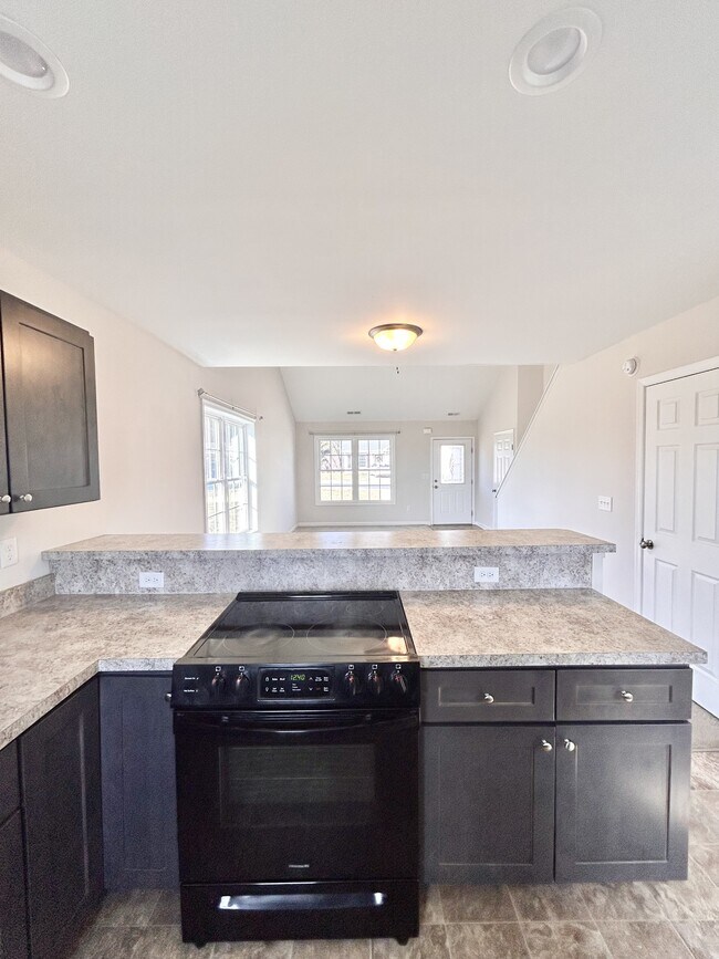 Building Photo - 5 Jackmia Way