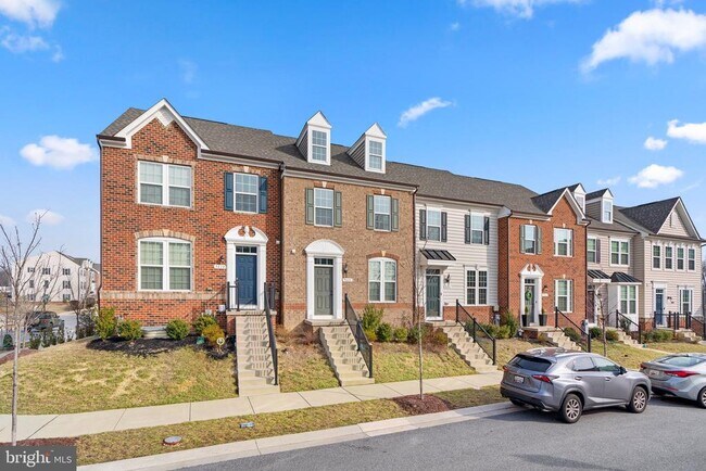 Foto del edificio - 9408 Adelaide Ln