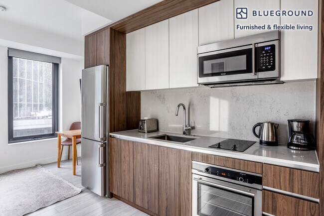 Building Photo - 399 Congress St