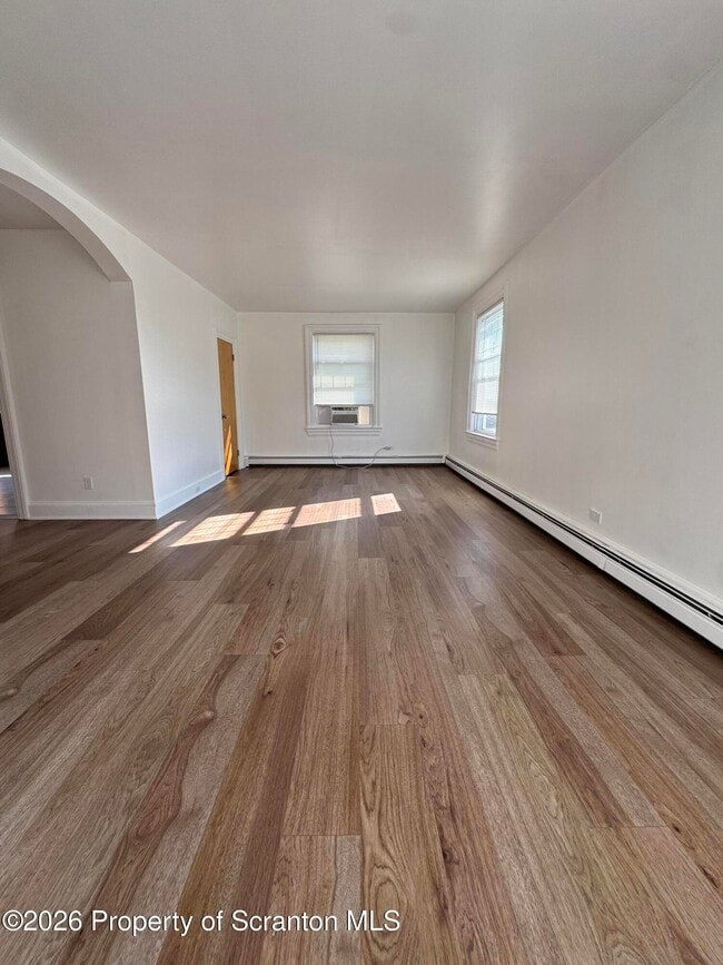 Building Photo - 1810 Capouse Ave
