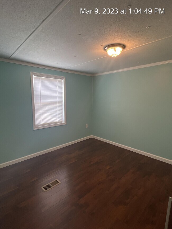 Foto del edificio - 218 Green Pond Rd