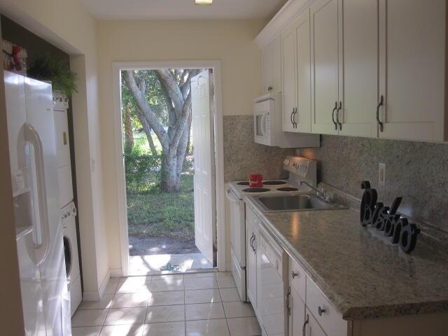 Building Photo - 1019 Windsor Ave