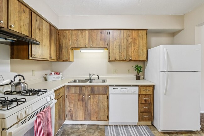 Interior Photo - Winding Brook Apartments