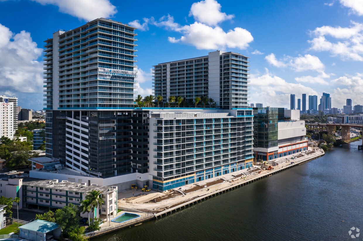 Lantower River Landing Apartments in Miami, FL