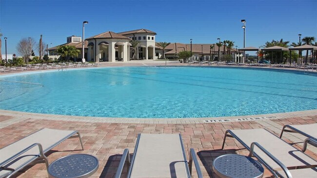 Foto del edificio - 769 Ocean Course Ave