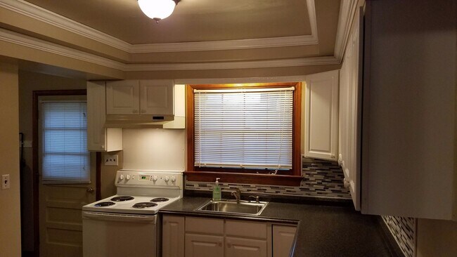 Foto del edificio - 3 BR / 1 BA Renovated Home North of Richmond, Available August 1