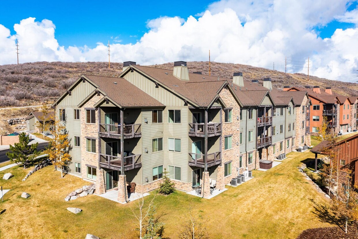 Primary Photo - Unfurnished Condo in Black Rock Ridge