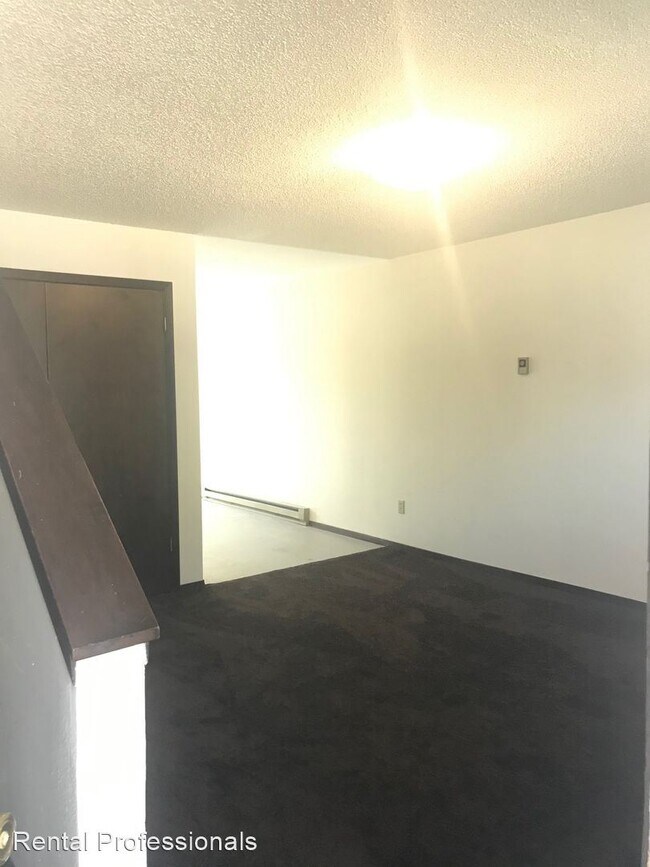Building Photo - 2 br, 1 bath House - 228 S. 18th #3