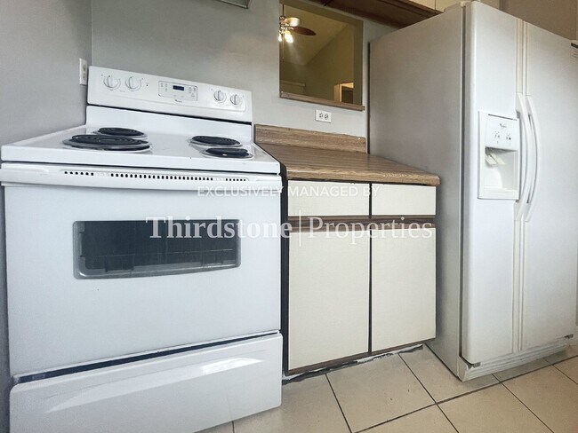 Foto del edificio - 5143 Indian Lakes Court, Apt 2, Jacksonvil...