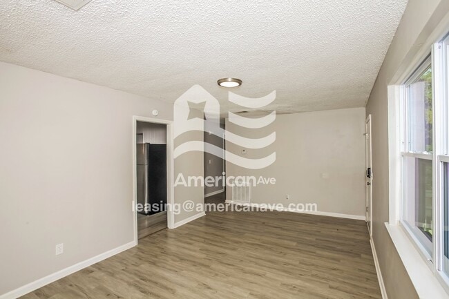 Building Photo - 117 Miranda Rd