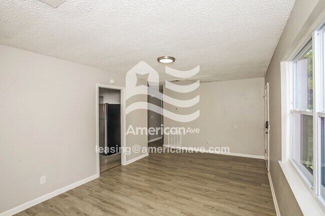 Foto del edificio - 117 Miranda Rd