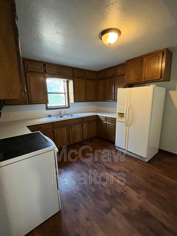 Foto del edificio - 522 E 7th St