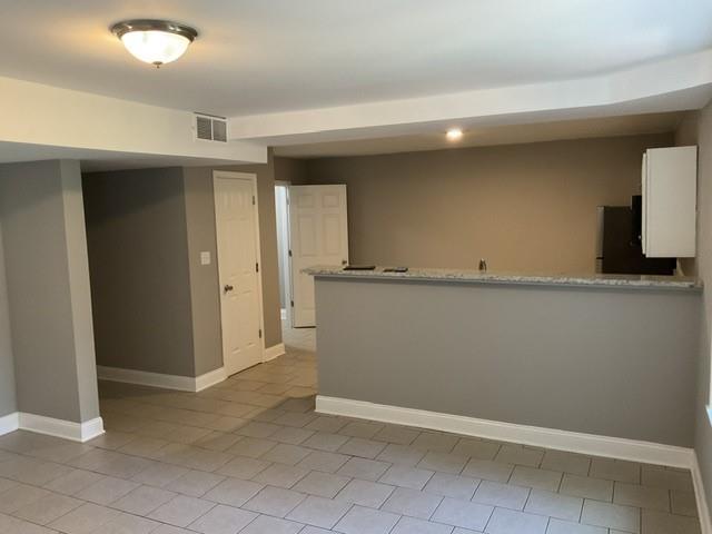 Building Photo - 102 Fair Oaks Dr