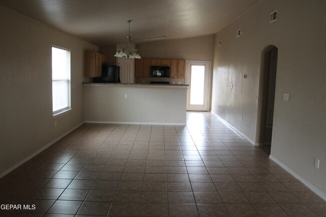 Building Photo - 6113 Carole Jeschke Ct
