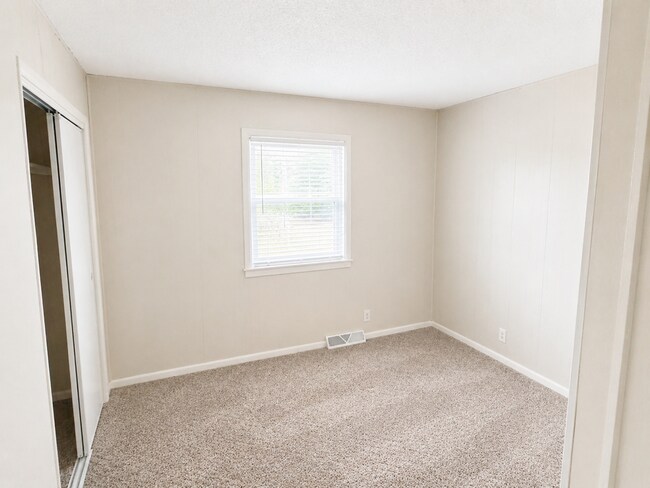 Foto del edificio - 3419 County Rd 1400 E
