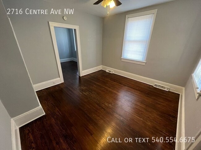 Foto del edificio - 2716 Centre Ave NW
