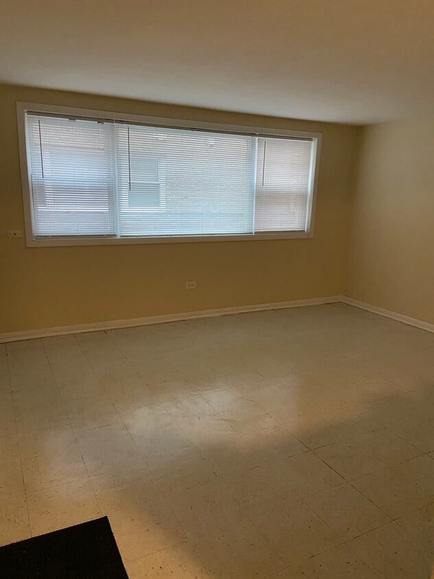 Photo - 1971 N 19th Ave (Melrose Park, IL)