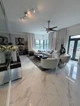 Building Photo - 2421 Lake Pancoast Dr