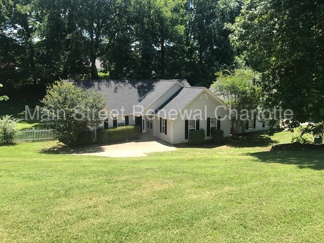 Primary Photo - 275 Sundown Rd