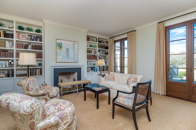 Foto del edificio - 286 Downs Path